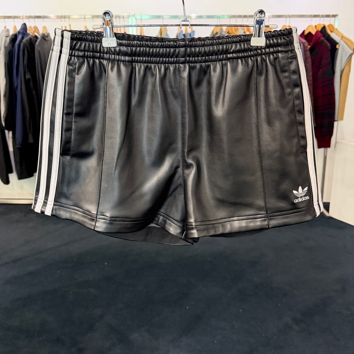 [M] 아디다스 레더 쇼츠 반바지 상품이미지1
