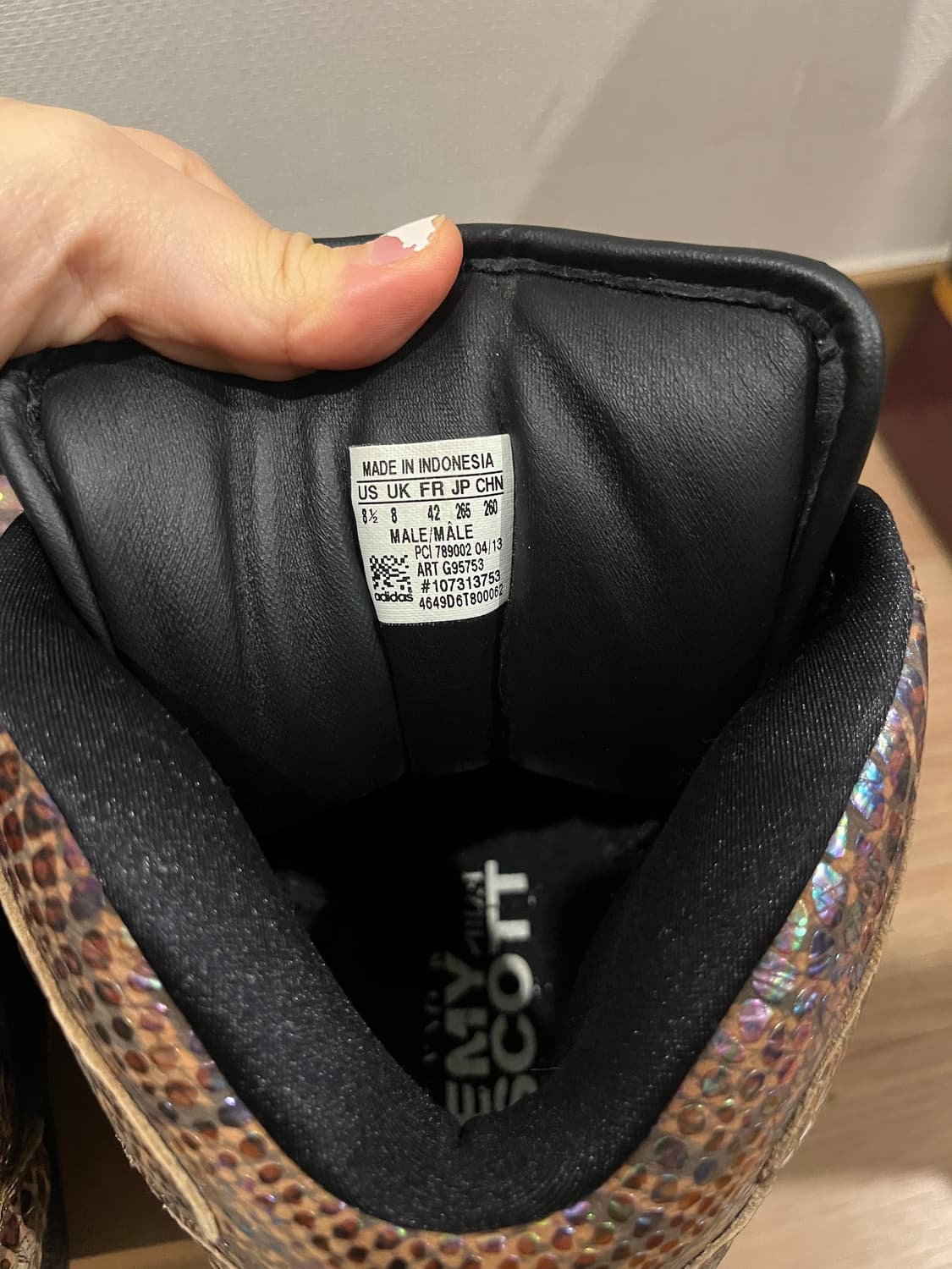 아디다스 레제미스캇 인스틴트 하이 상품이미지3