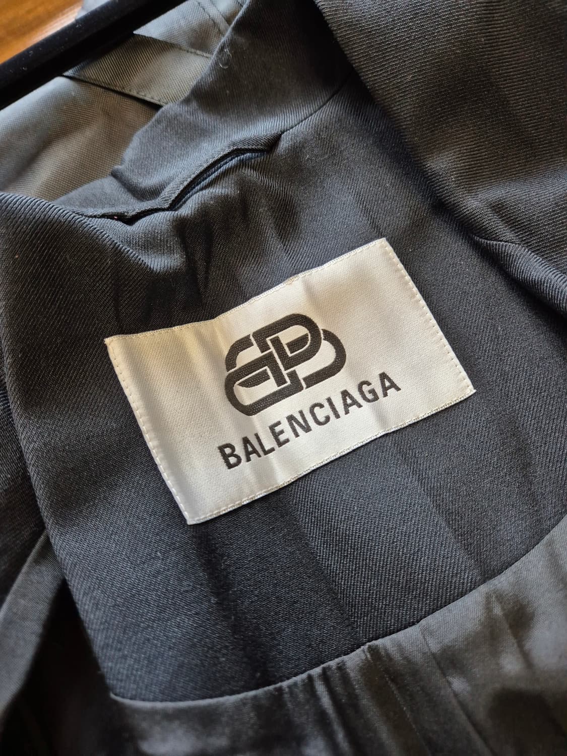 발렌시아가 플리츠 코트 상품이미지4