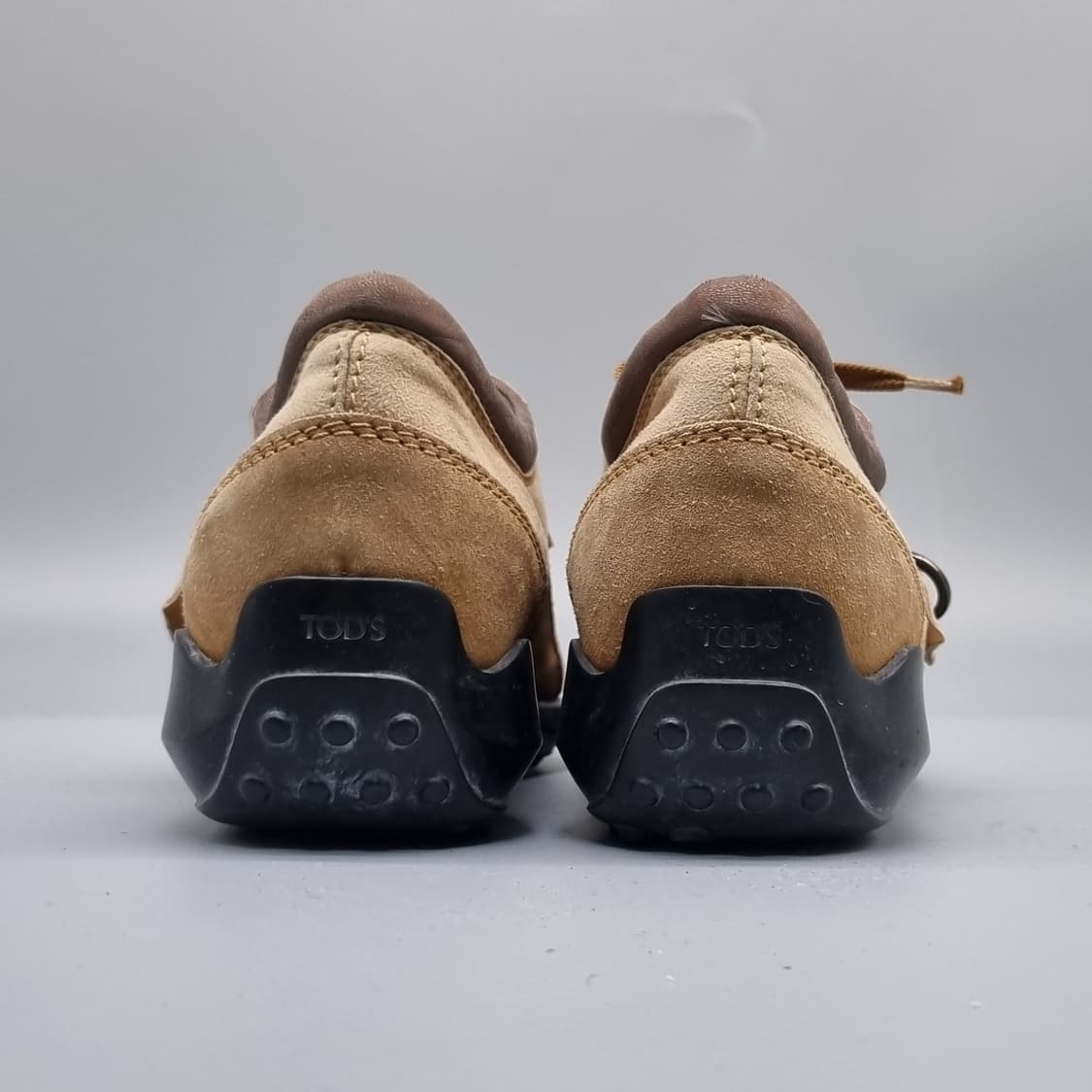 토즈 스웨이드 여성스니커즈245 굽4.5 상품이미지4