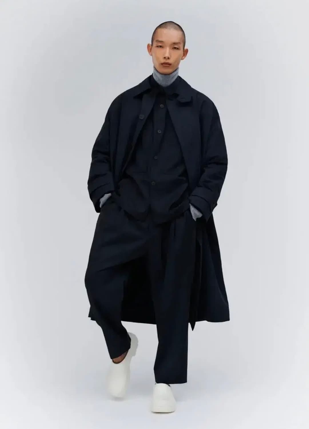 스튜디오니콜슨 몬디알 M 다크네이비 상품이미지5