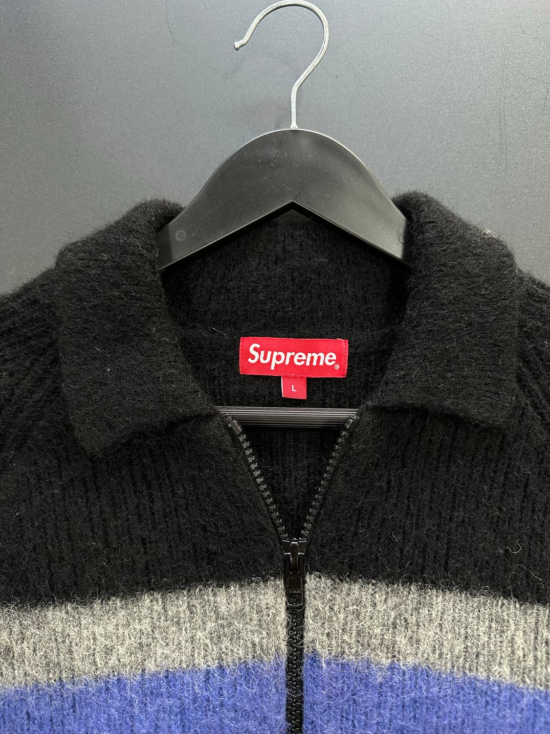 슈프림 19FW 브러쉬드 백로고 울 스웨터 집업 상품이미지7