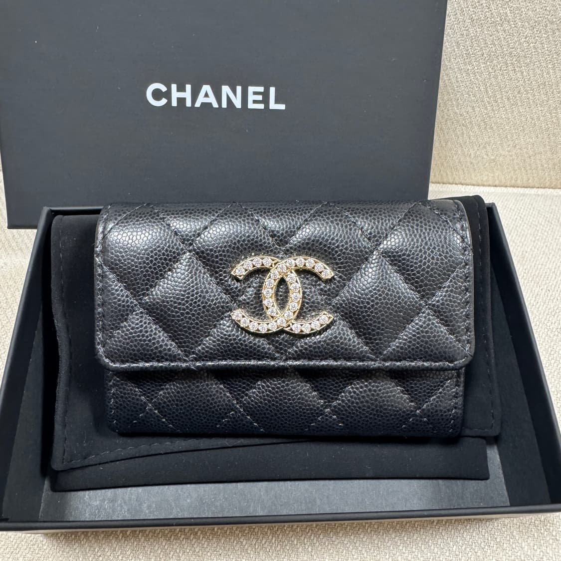 샤넬 큐빅 캐비어 똑딱이 카드지갑 내장칩 상품이미지1