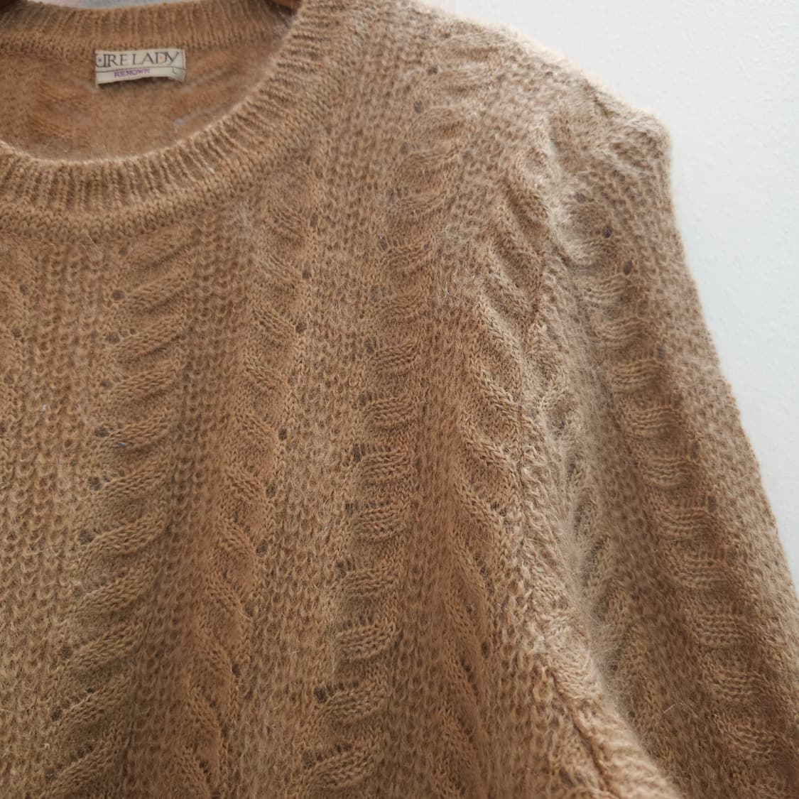 모헤어 진베이지 루즈핏 헤어리 니트 상품이미지5