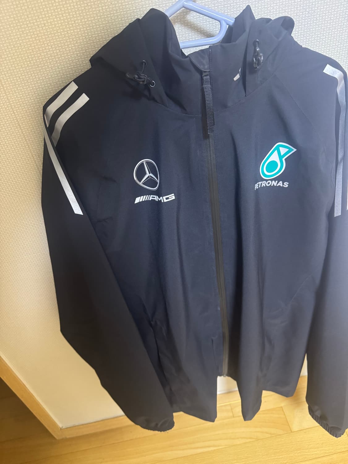 F1 메르세데스 AMG 아디다스 바람막이 상품이미지2