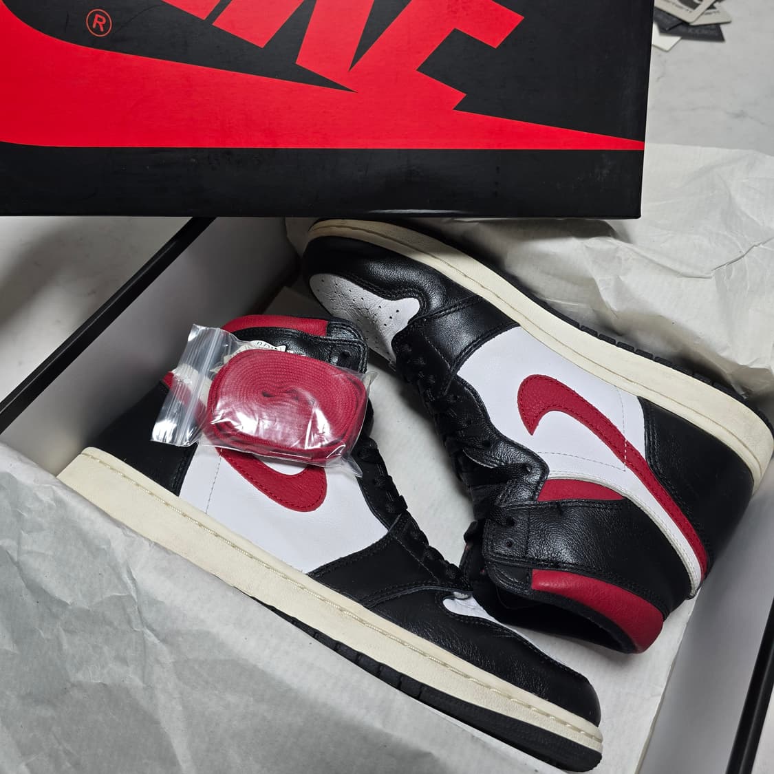 나이키 에어조던1 하이 짐레드 285 상품이미지1