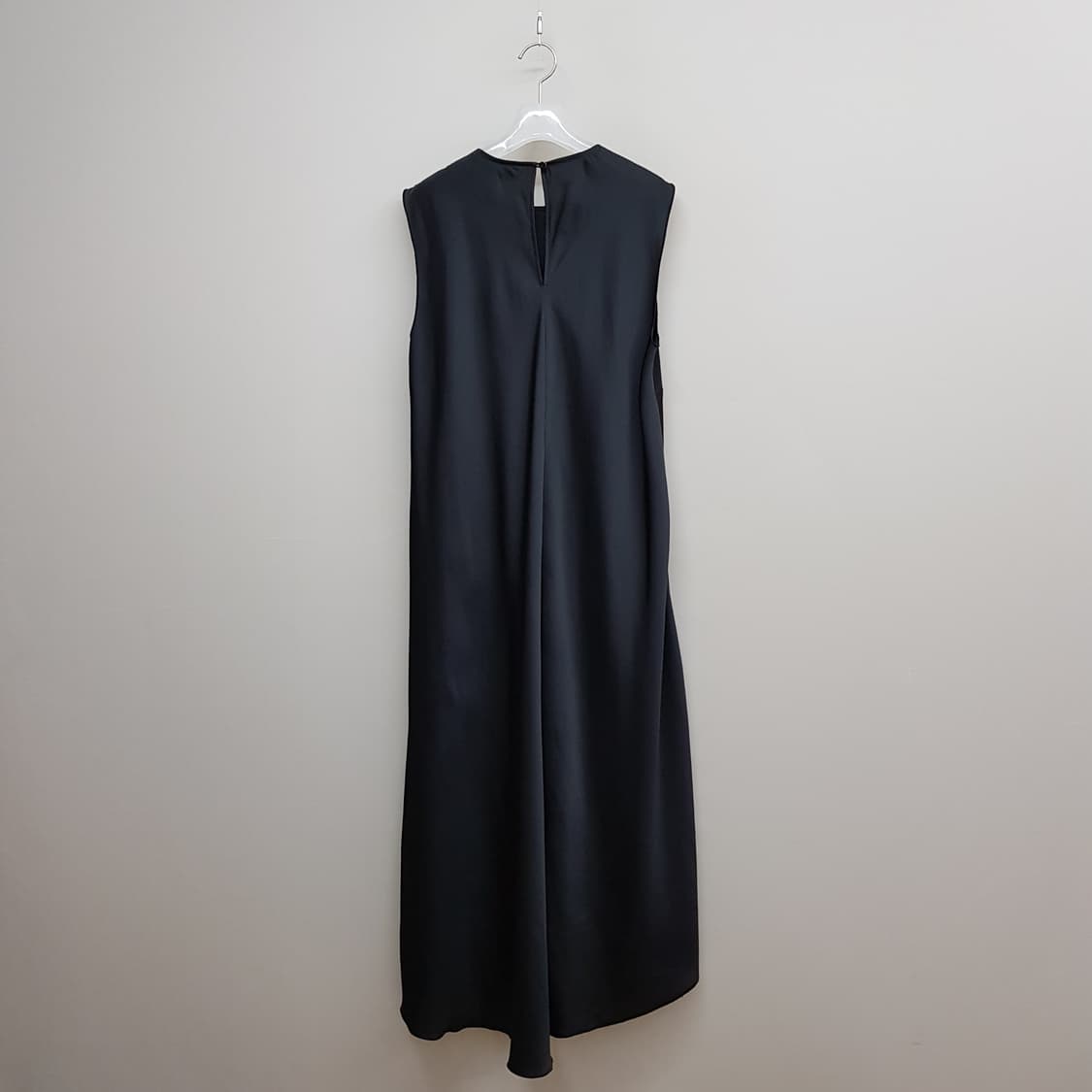 한섬 시스템 2021 슬리브리스 롱 플레어 원피스 82-94-160사이즈 상품이미지5