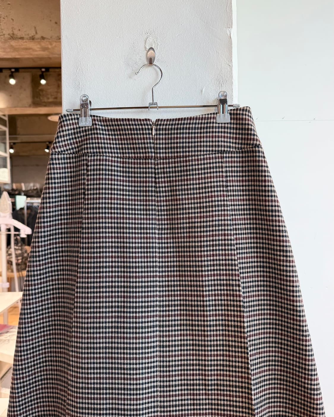 아쿠아스큐텀 브라운 하운드투스 핀턱 미디스커트  상품이미지6