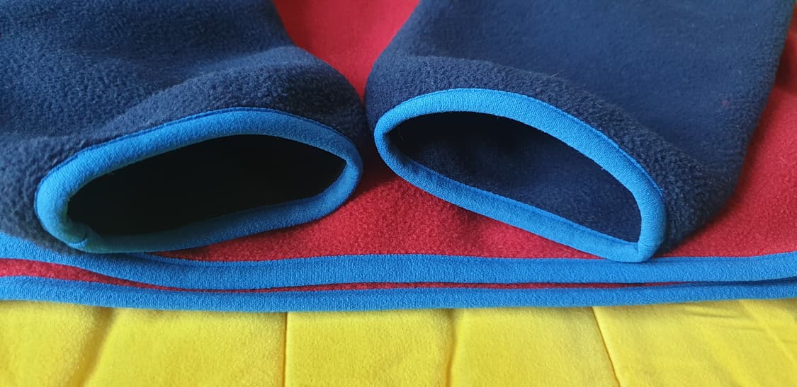 파타고니아 신칠라 스냅티 스웨터 네이비 레드 색상 M
 상품이미지7