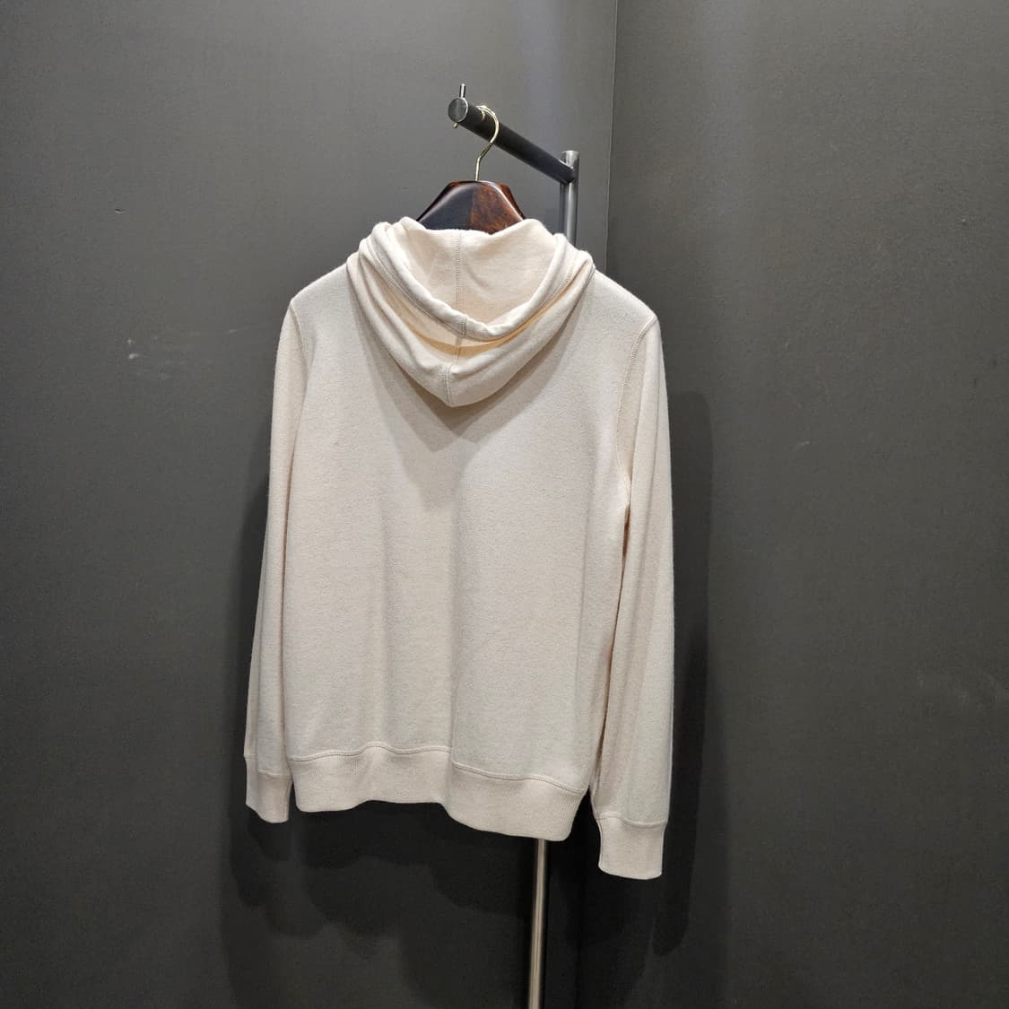 브루넬로 쿠치넬리 캐시미어 드로스트링 후드집업 상품이미지5