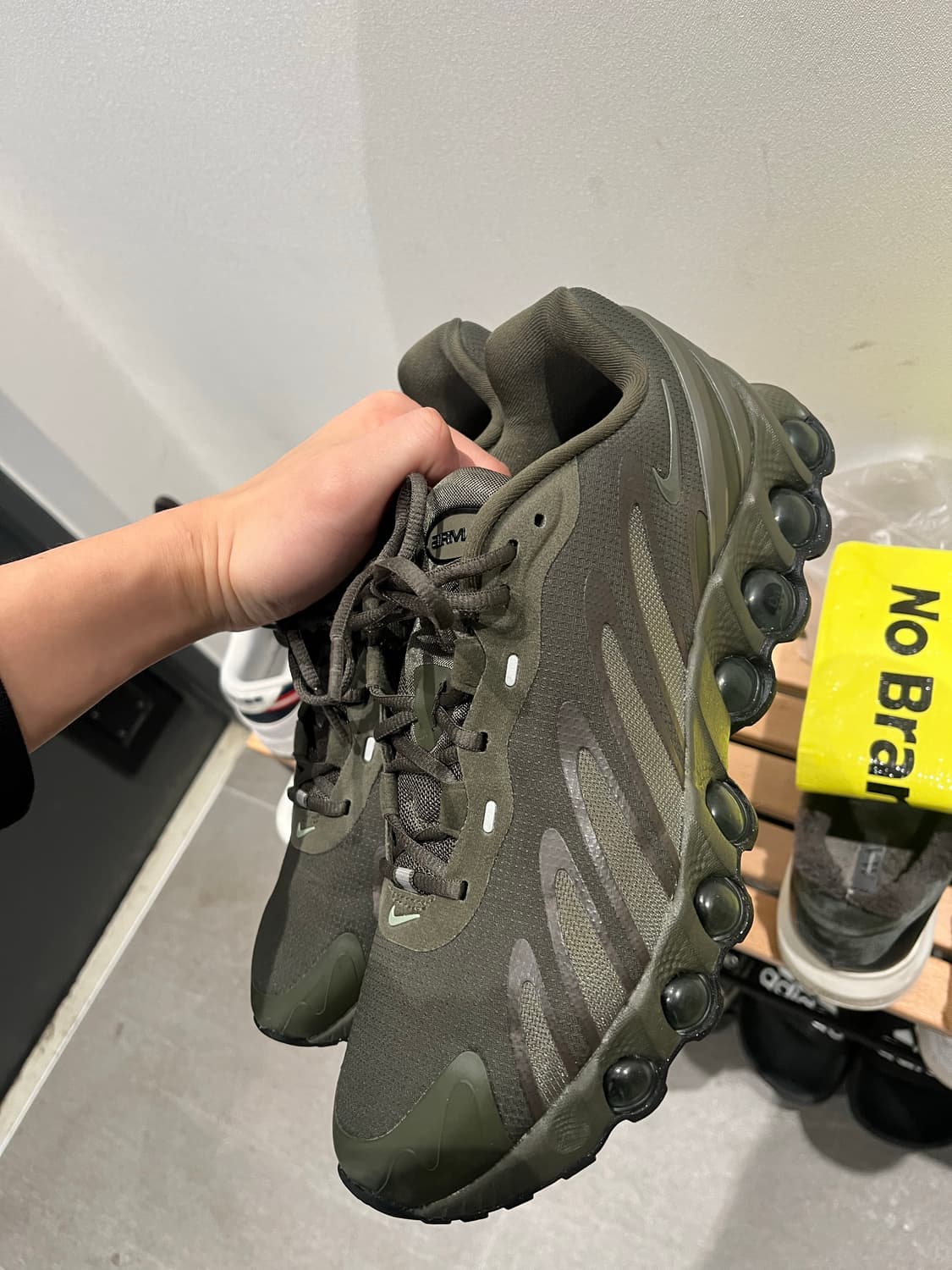 나이키 DN8 카키 상품이미지2