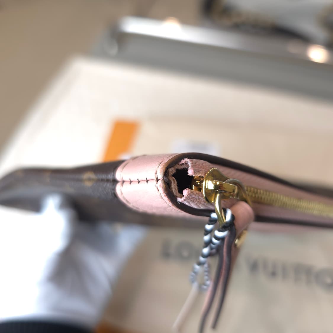 [정품/중고] 루이비통 모노그램 데일리 파우치 상품이미지5