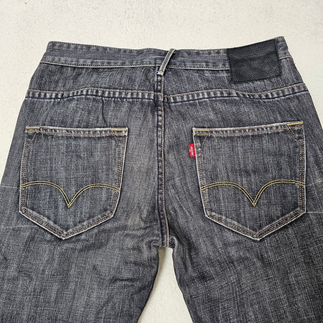 31 리바이스 레드룹 블랙 데님 청바지 상품이미지5