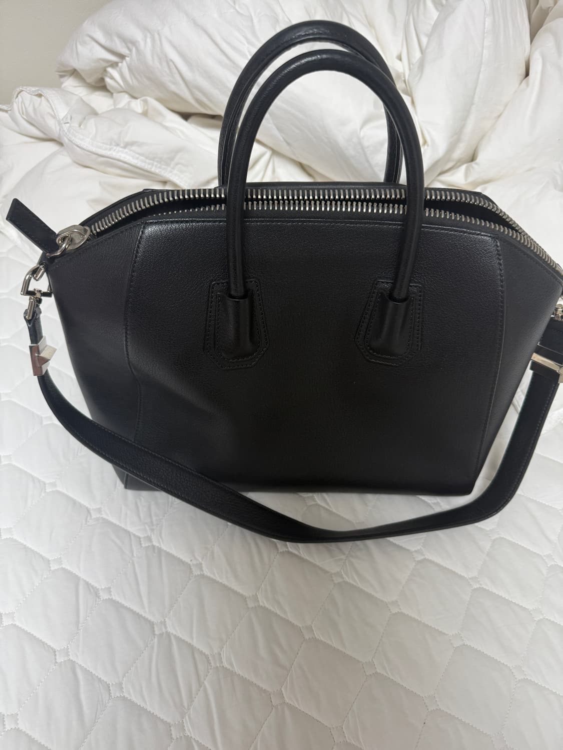 지방시 안티고나 블랙  상품이미지3