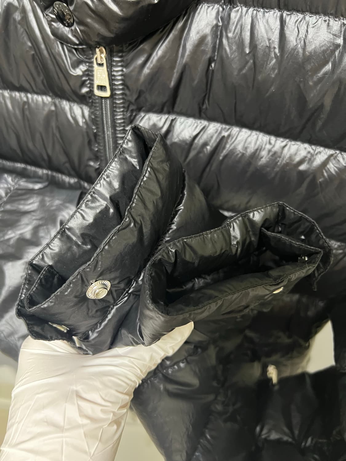 [정품] 새상품급 / 3 몽클레어 아코루스 경량패딩 블랙 상품이미지2