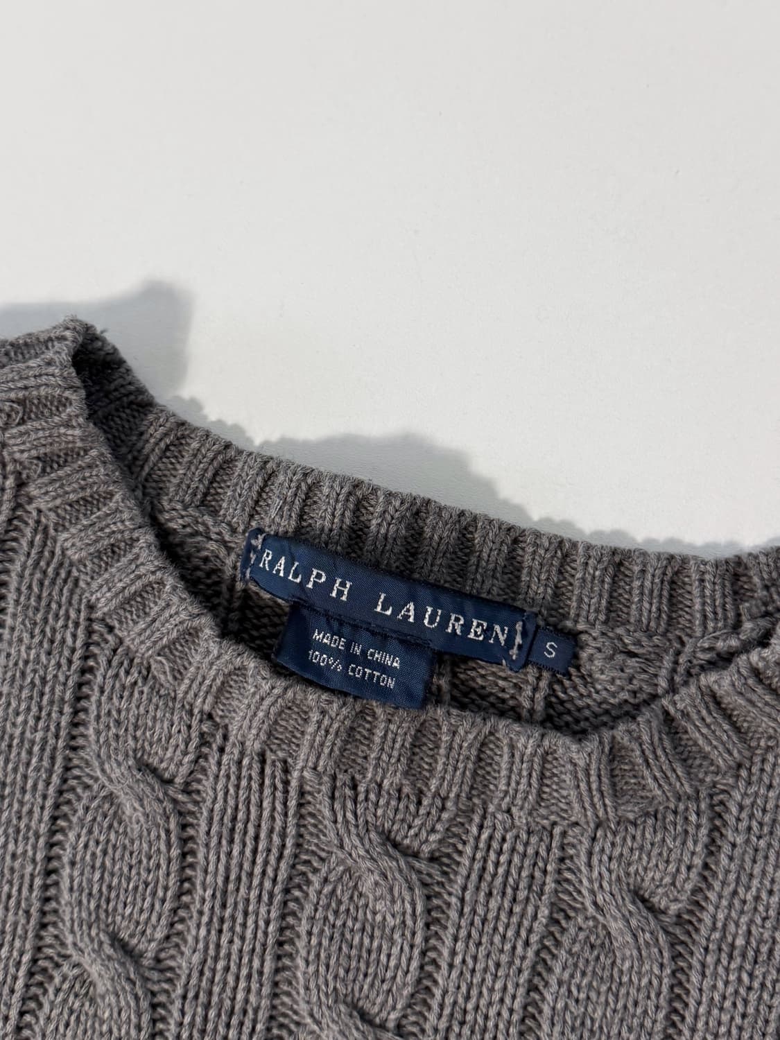 폴로 랄프로렌 딥그레이 코튼 꽈배기 니트 상품이미지4