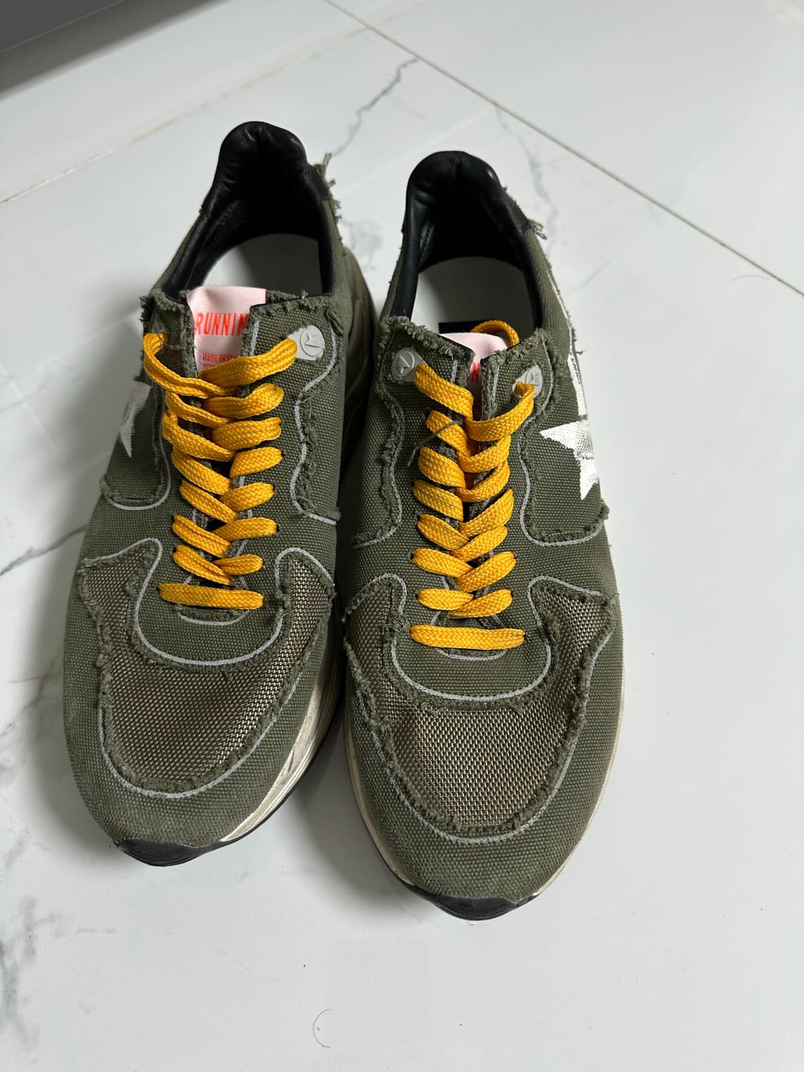 골든구스 러닝 스니커즈 카키 42사이즈 상품이미지2