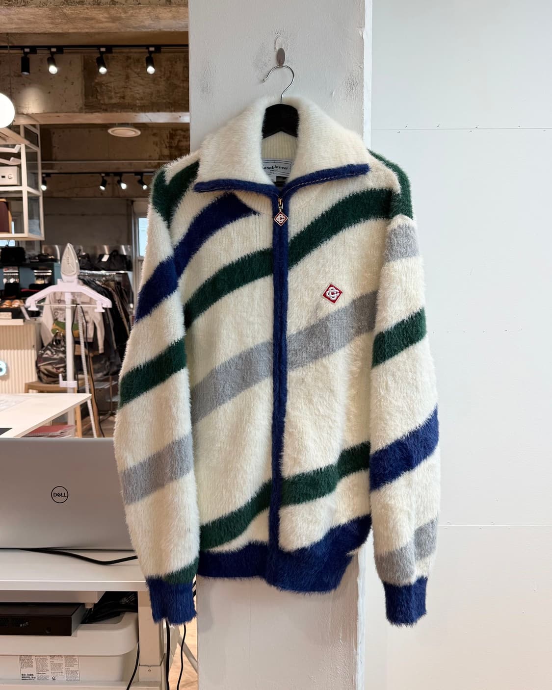 카사블랑카 오프 화이트 퍼리 스트라이프 집업 자켓 상품이미지2