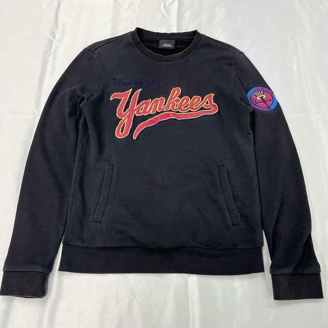 (M) MLB 양키스 자수 맨투맨 상품이미지1