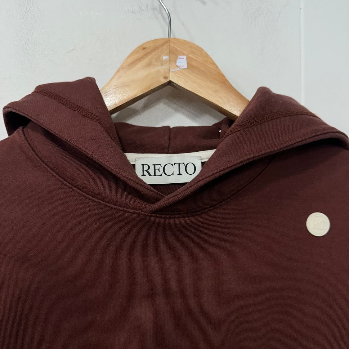 렉토 숄드패치 후드티 상품이미지3