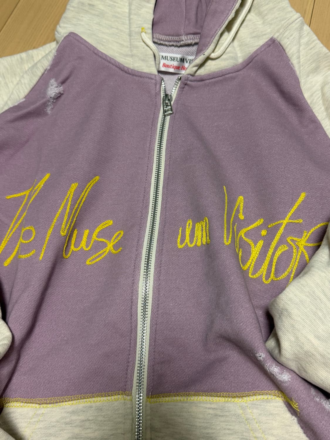 더뮤지엄비지터 후드집업 상품이미지2