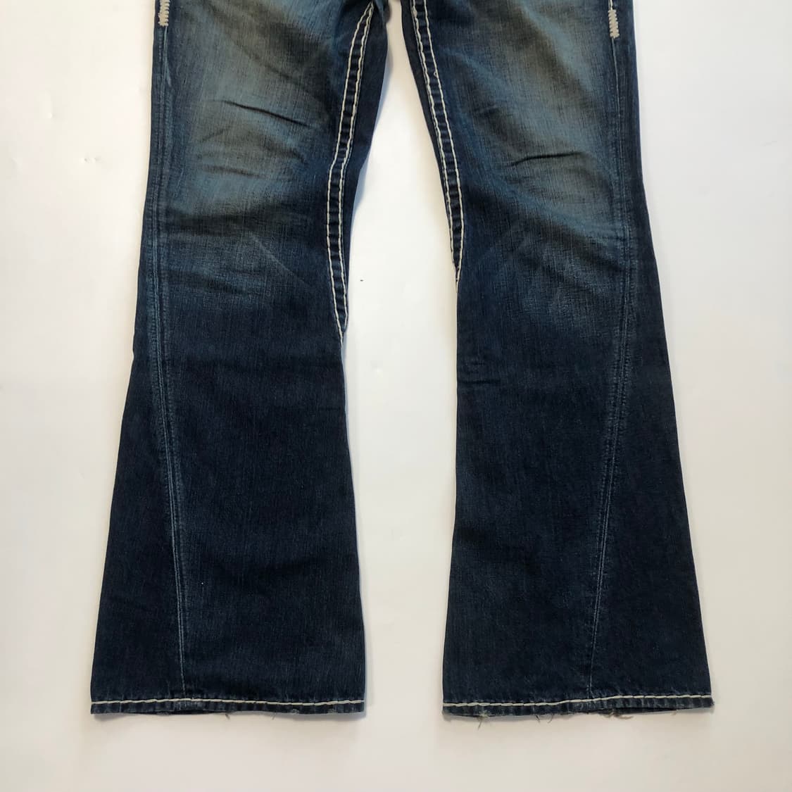 트루릴리전 부츠컷 데님팬츠  상품이미지5