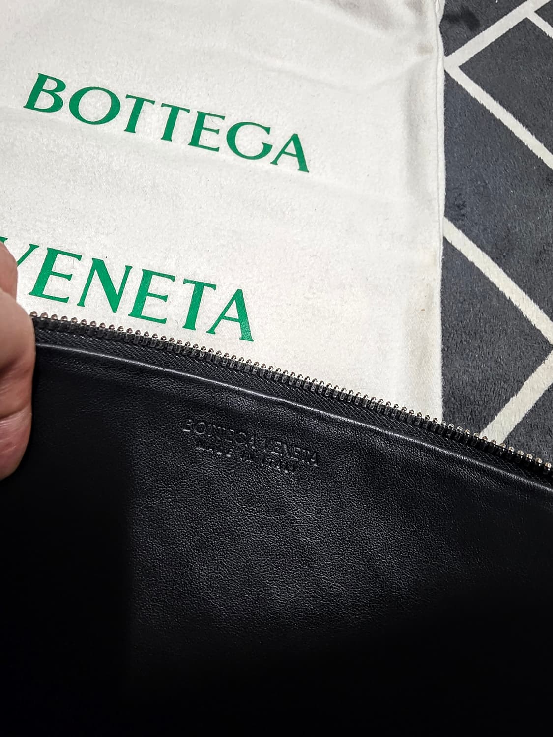 보테가베네타 클러치 상품이미지4