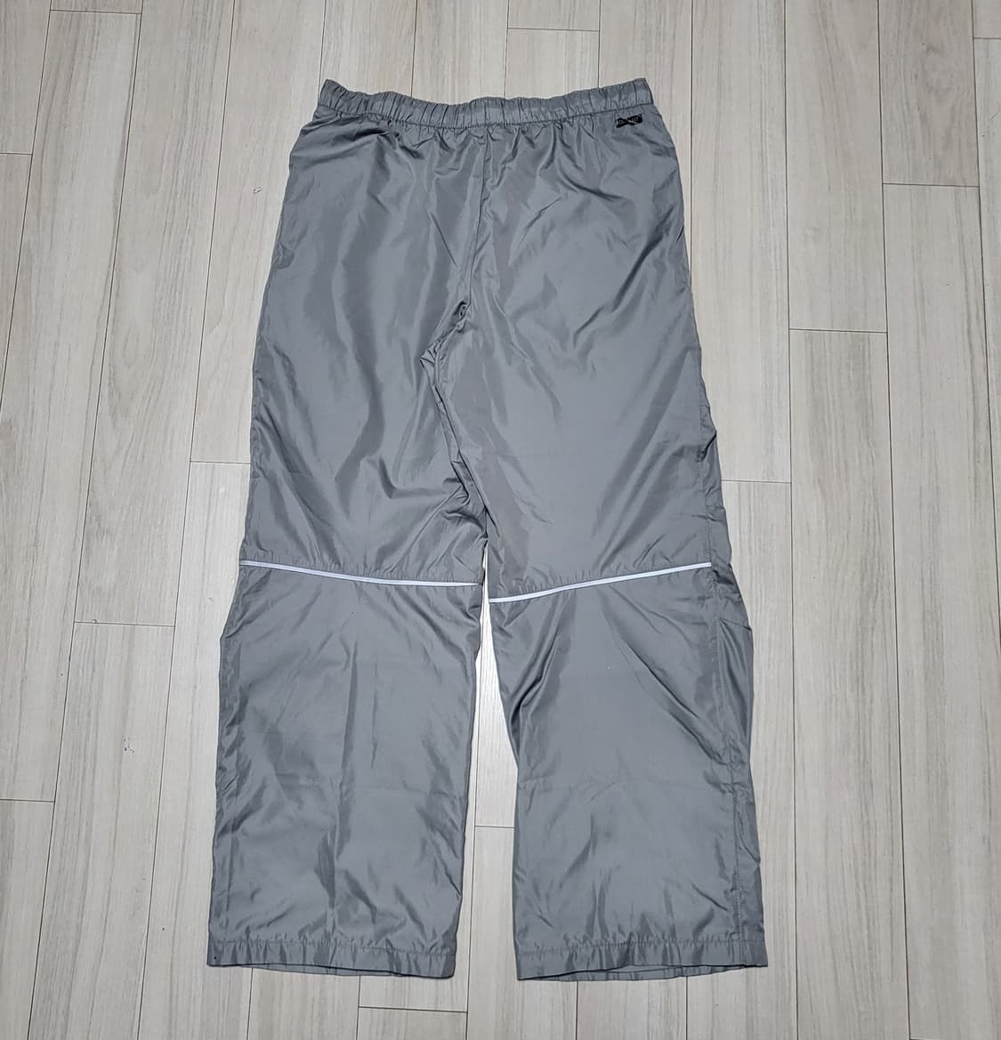 (S 55) y2k 나이키 올드스쿨 우븐팬츠 실버그레이 nike 트랙팬츠 상품이미지3