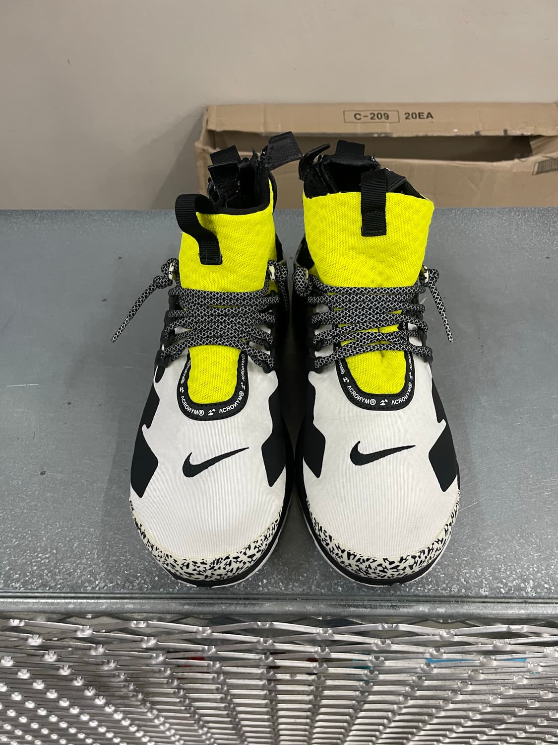 나이키 X 아크로님 에어 프레스토 형광 300 상품이미지5
