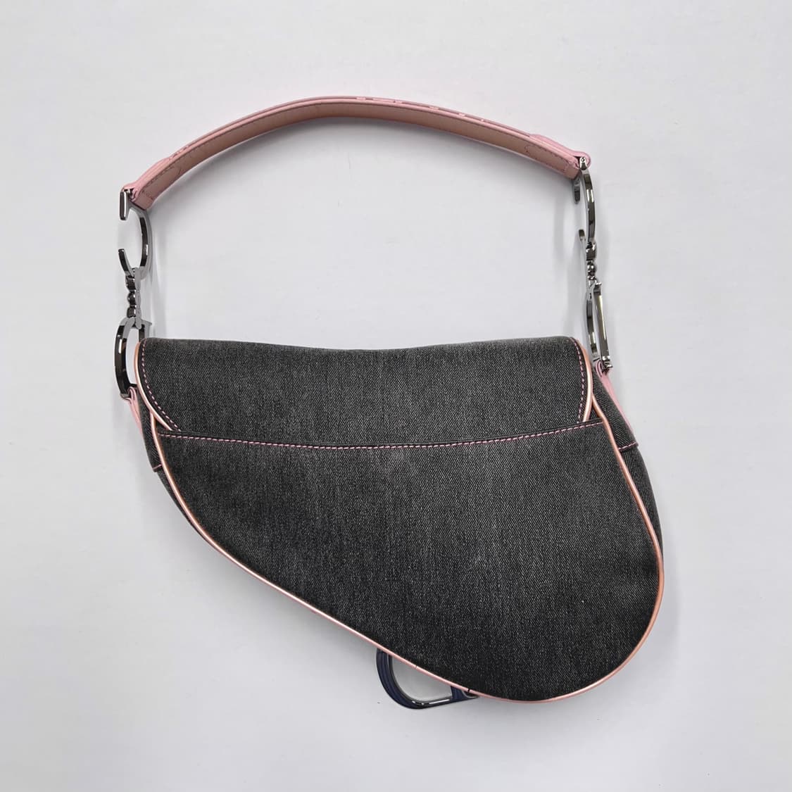 디올 새들백 흑청 데님 핑크 페이턴트 상품이미지2