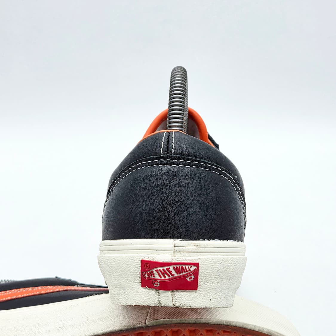  반스 볼트 스타일 36 VLT LX 플레임 블랙 (250)   상품이미지2