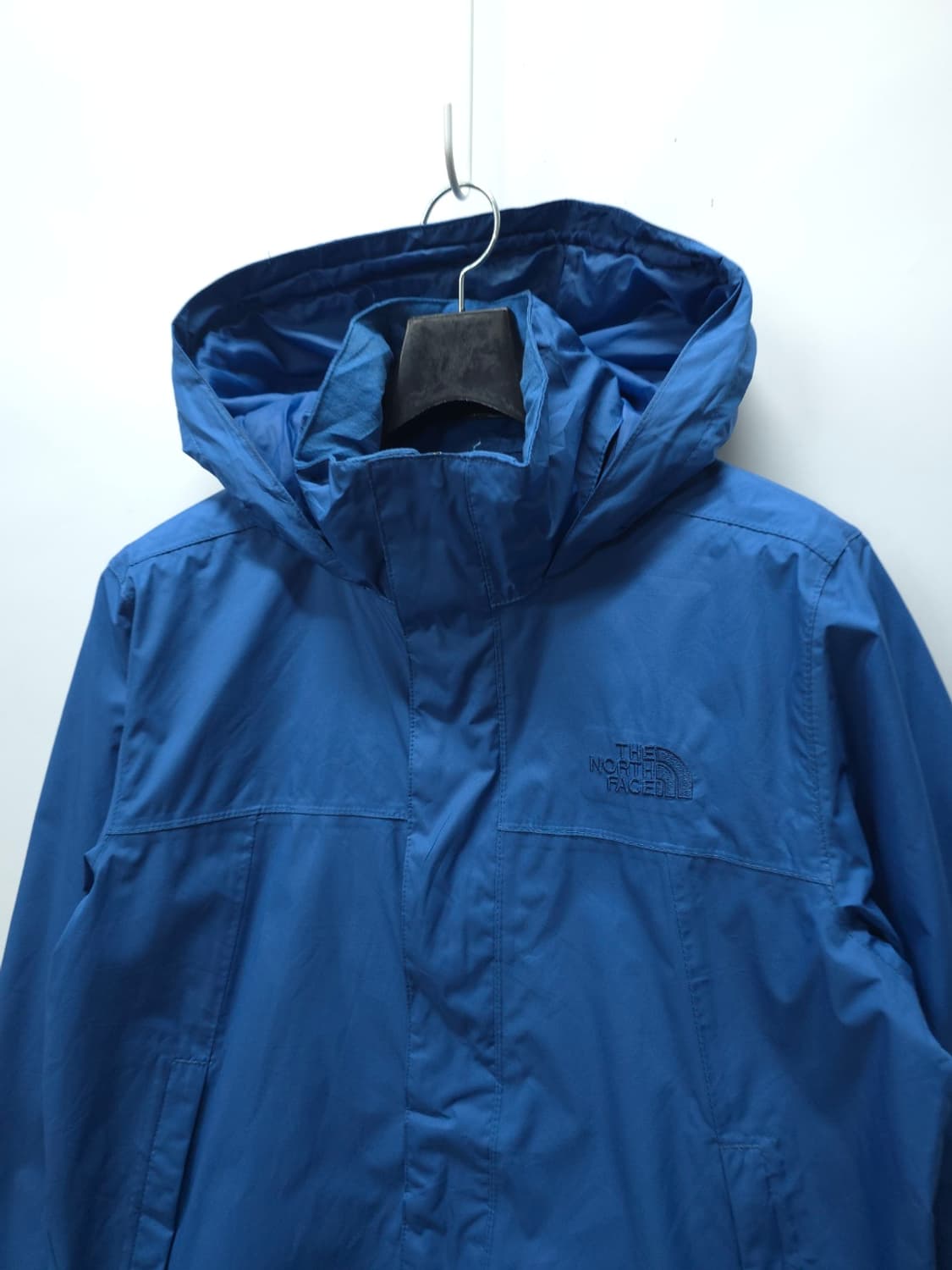 노스페이스 남성 블루 후드 바람막이 (95) 상품이미지2