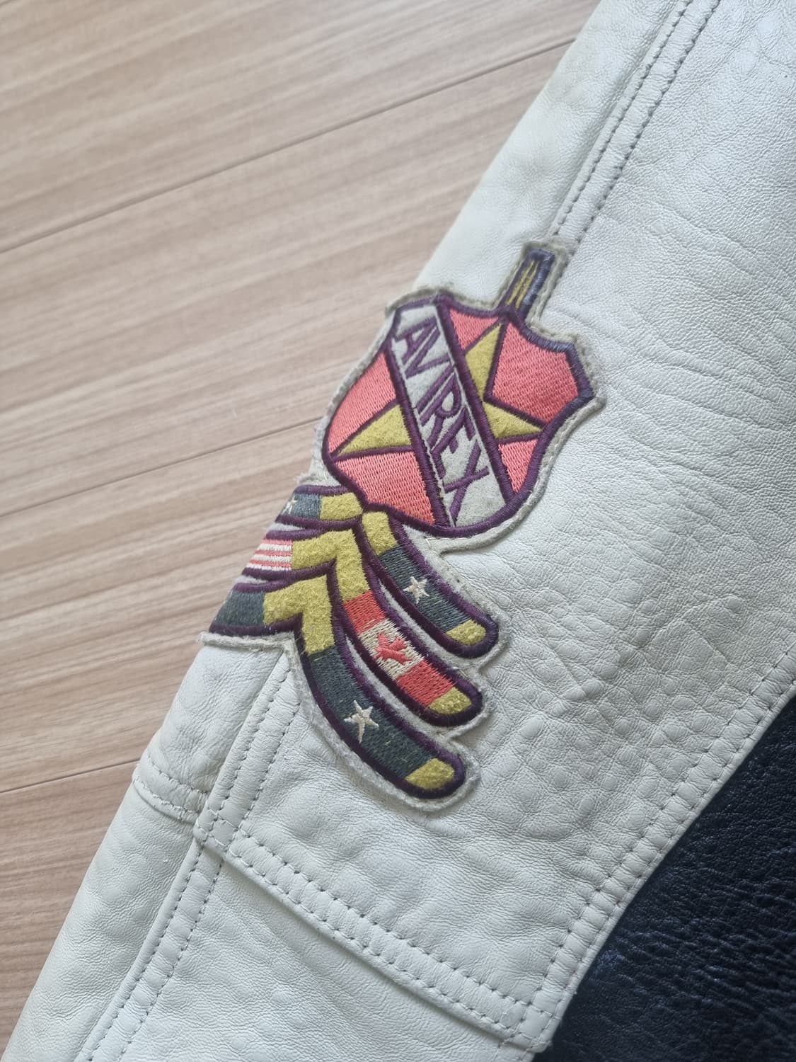 90~00s 아비렉스 와일드베어 레더 바시티 자켓 상품이미지4