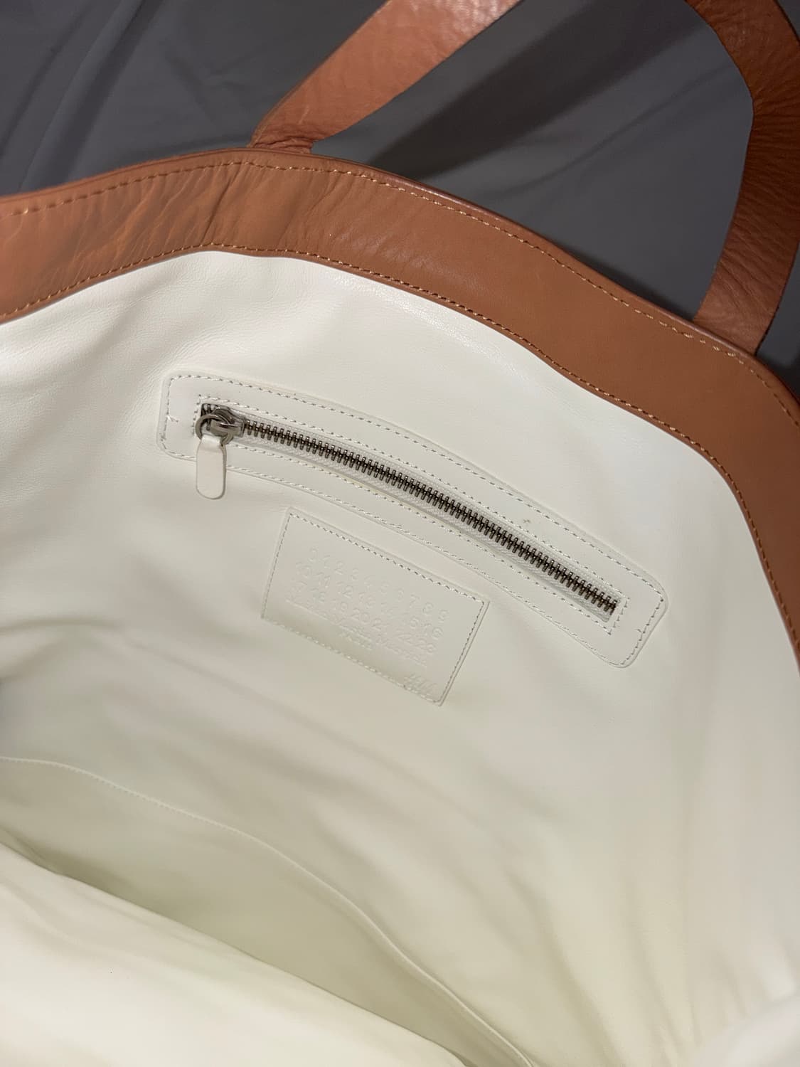 마르지엘라 H&M 아카이브 레더 도트백 상품이미지4