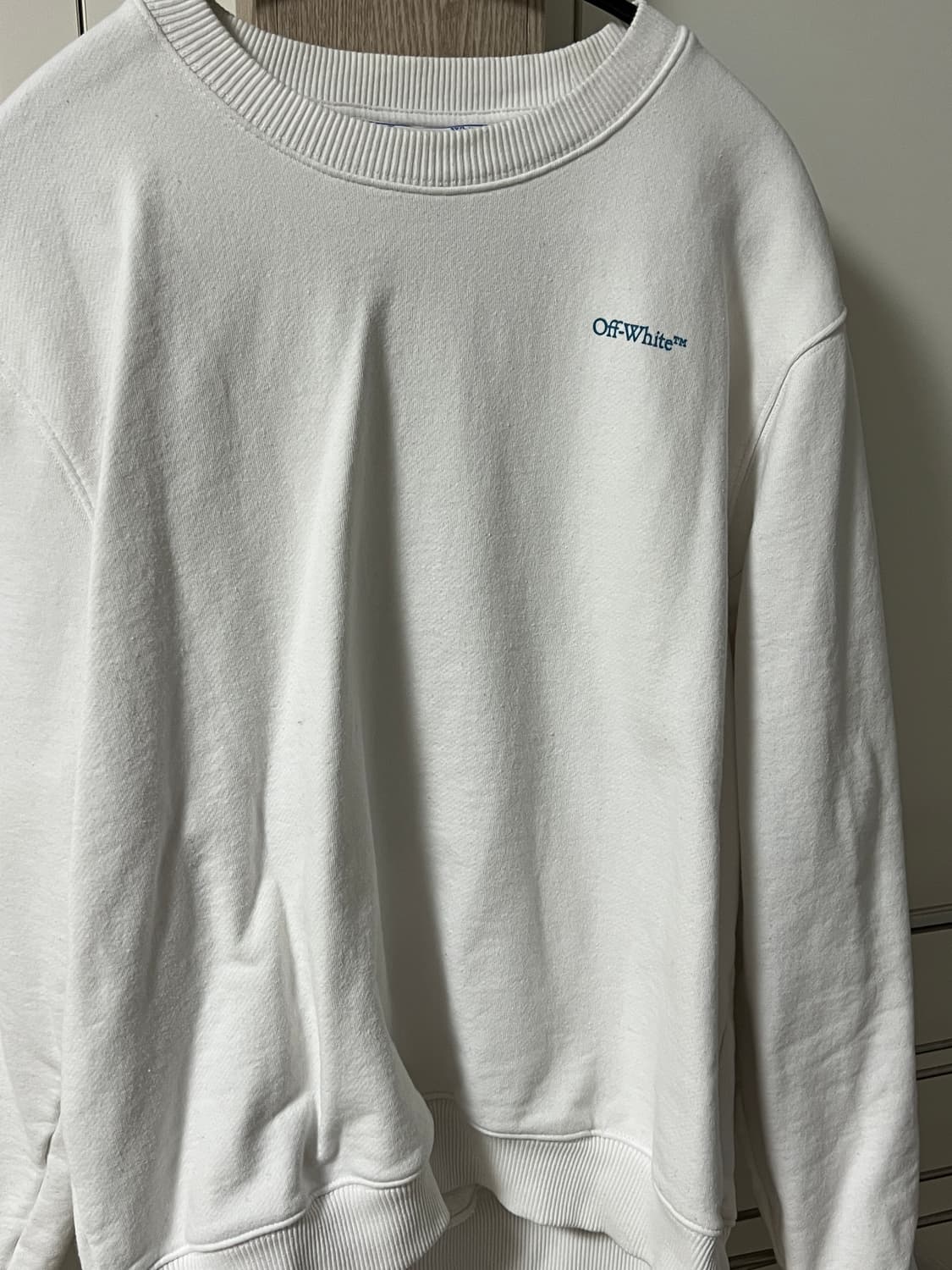 오프화이트 화살표 맨투맨 S 상품이미지1