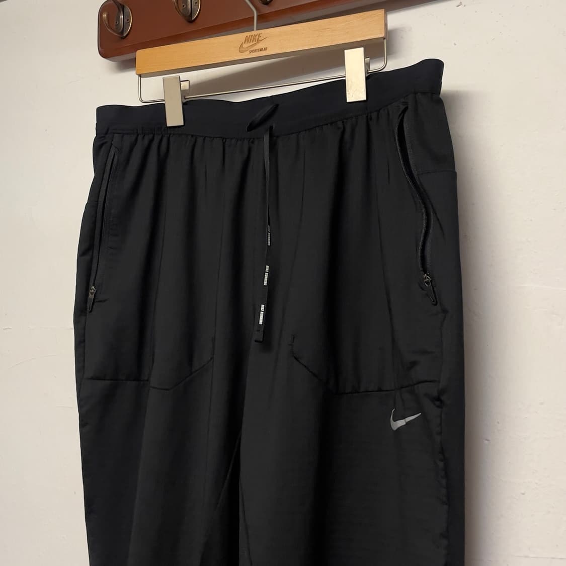 나이키 페놈 엘리트 블랙 러닝 트랙 팬츠 상품이미지2
