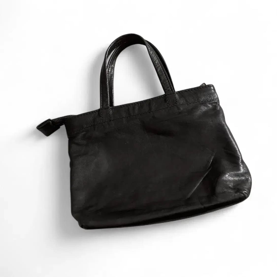 요지 야마모토 디스코드 디보싱 가죽 핸드백 상품이미지2