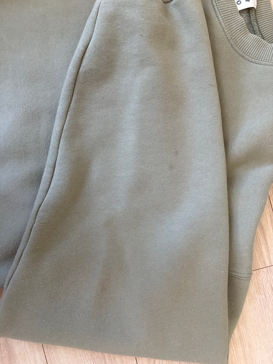 IAB STUDIO 맨투맨 올리브그린 상품이미지5