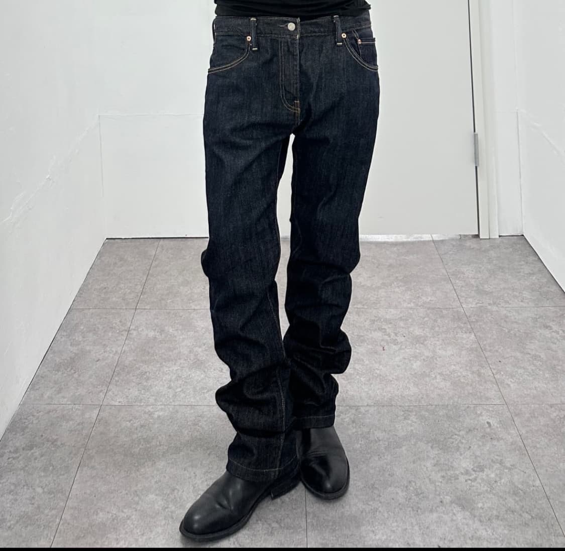 Levi's 541 Dark Rinse Denim Jeans 상품이미지1