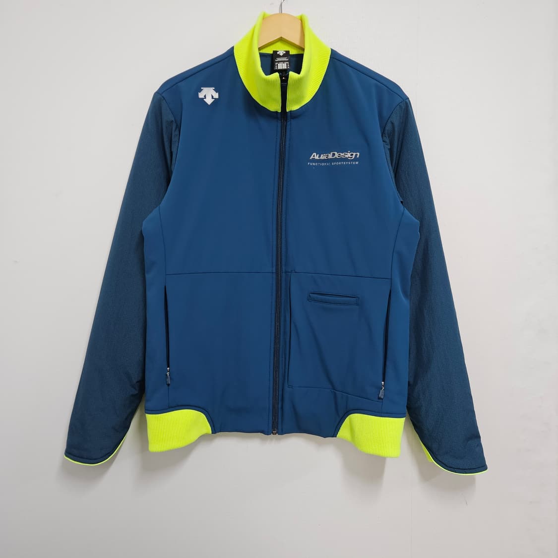 105 데상트 패딩 자켓 상품이미지2