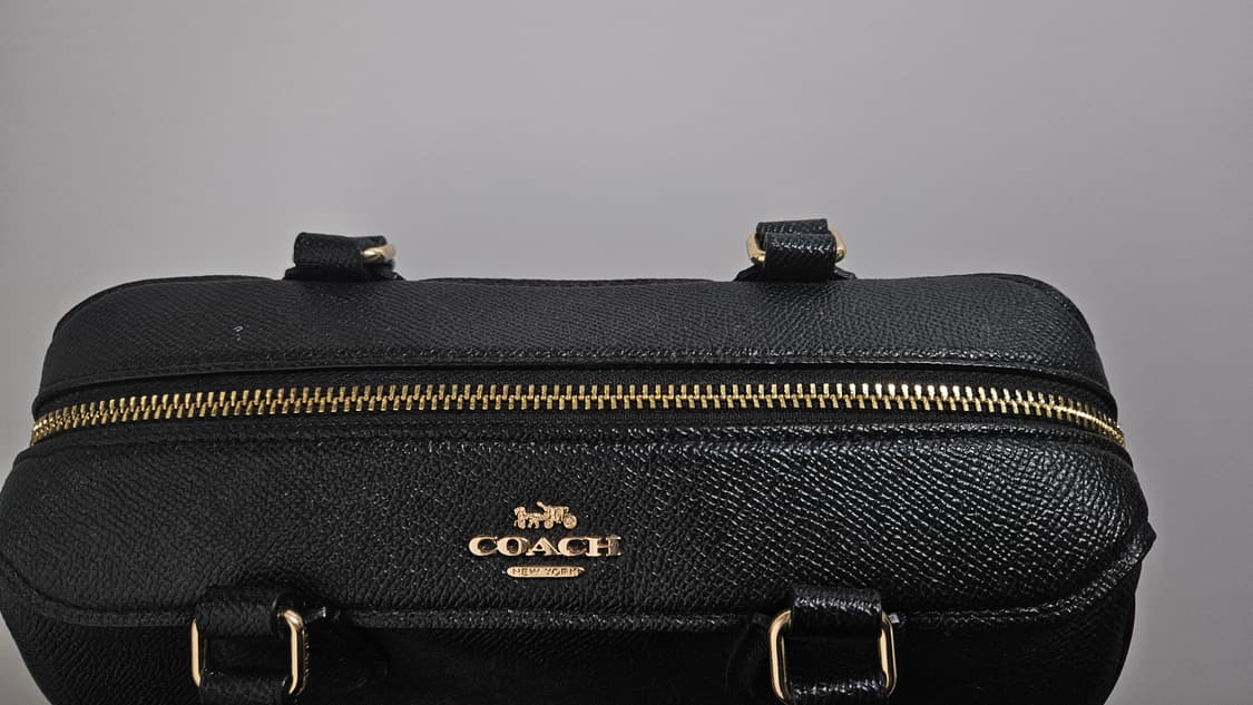 코치 블랙 미니 보스터 크로스백 상품이미지3