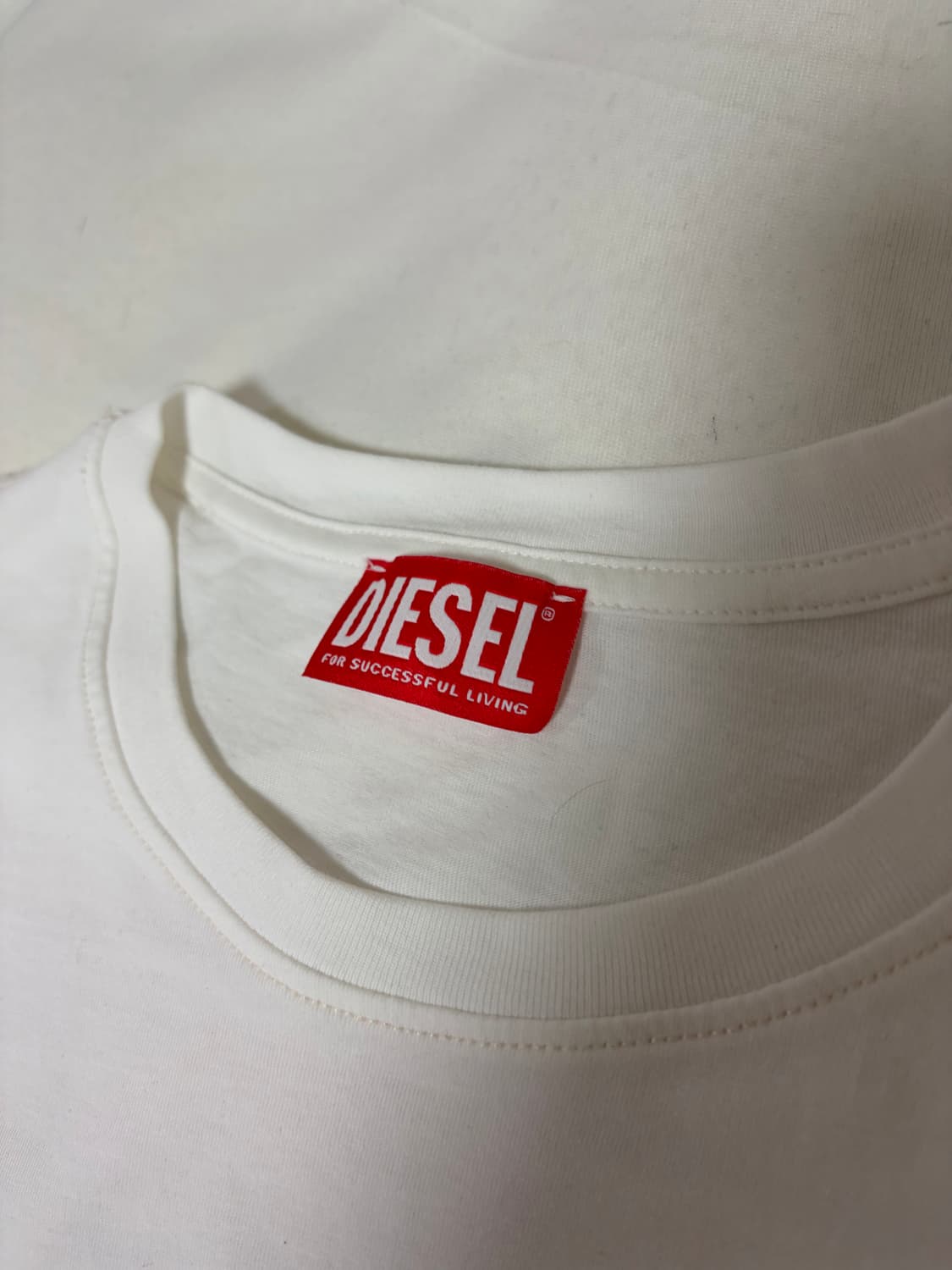DIESEL LOGO-FLOCKED T-shirt WHITE 상품이미지3