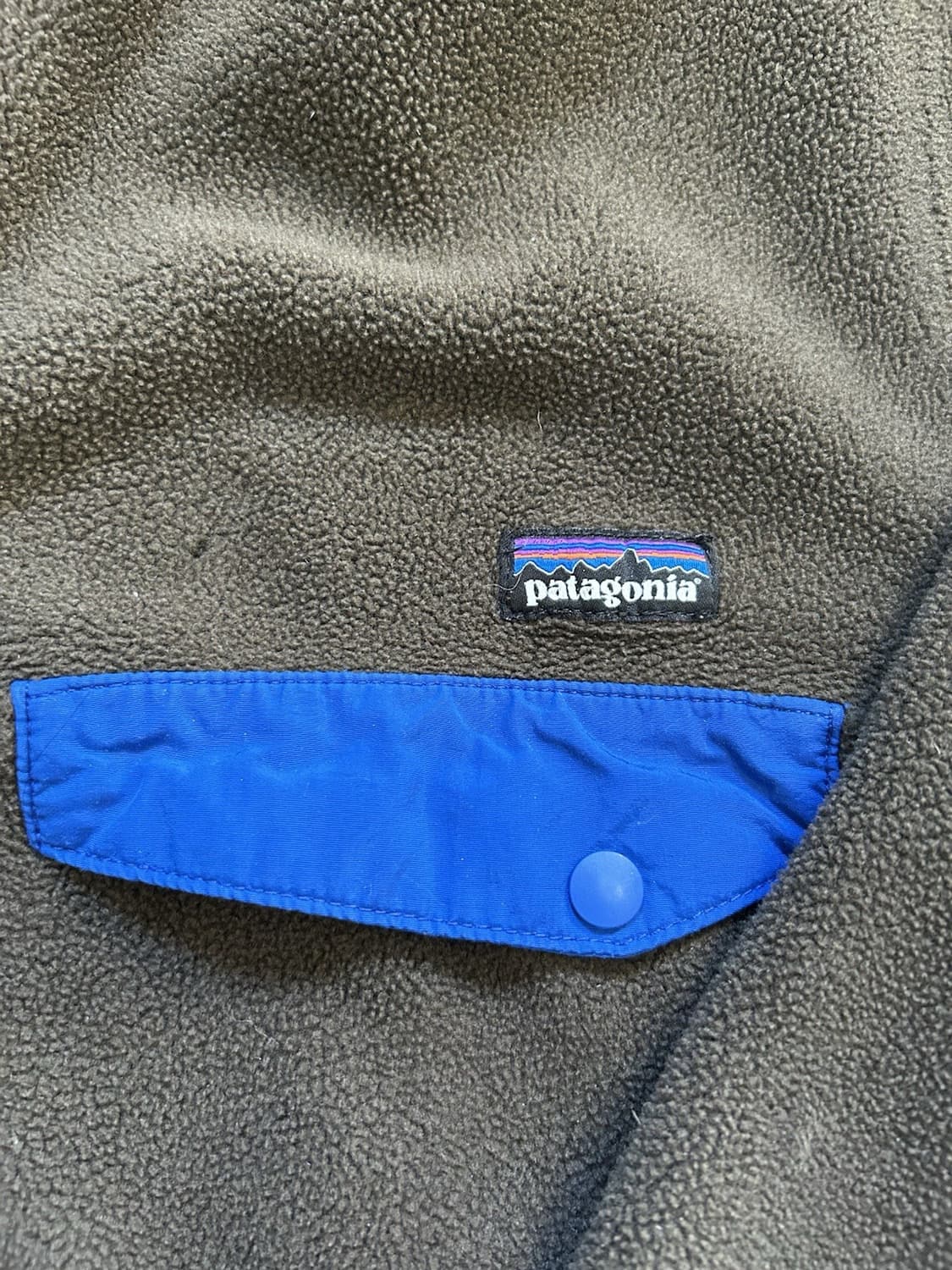 파타고니아 신칠라 스냅-티 플리스 블랙/블루 상품이미지3