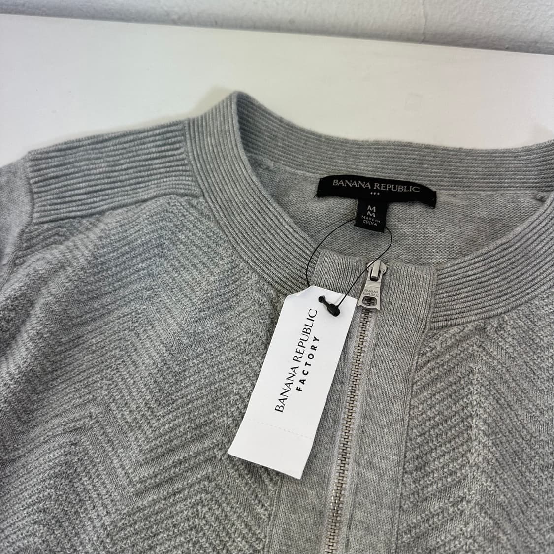 택달린새것 우먼M 바나나리퍼블릭 그레이 니트집업 상품이미지3