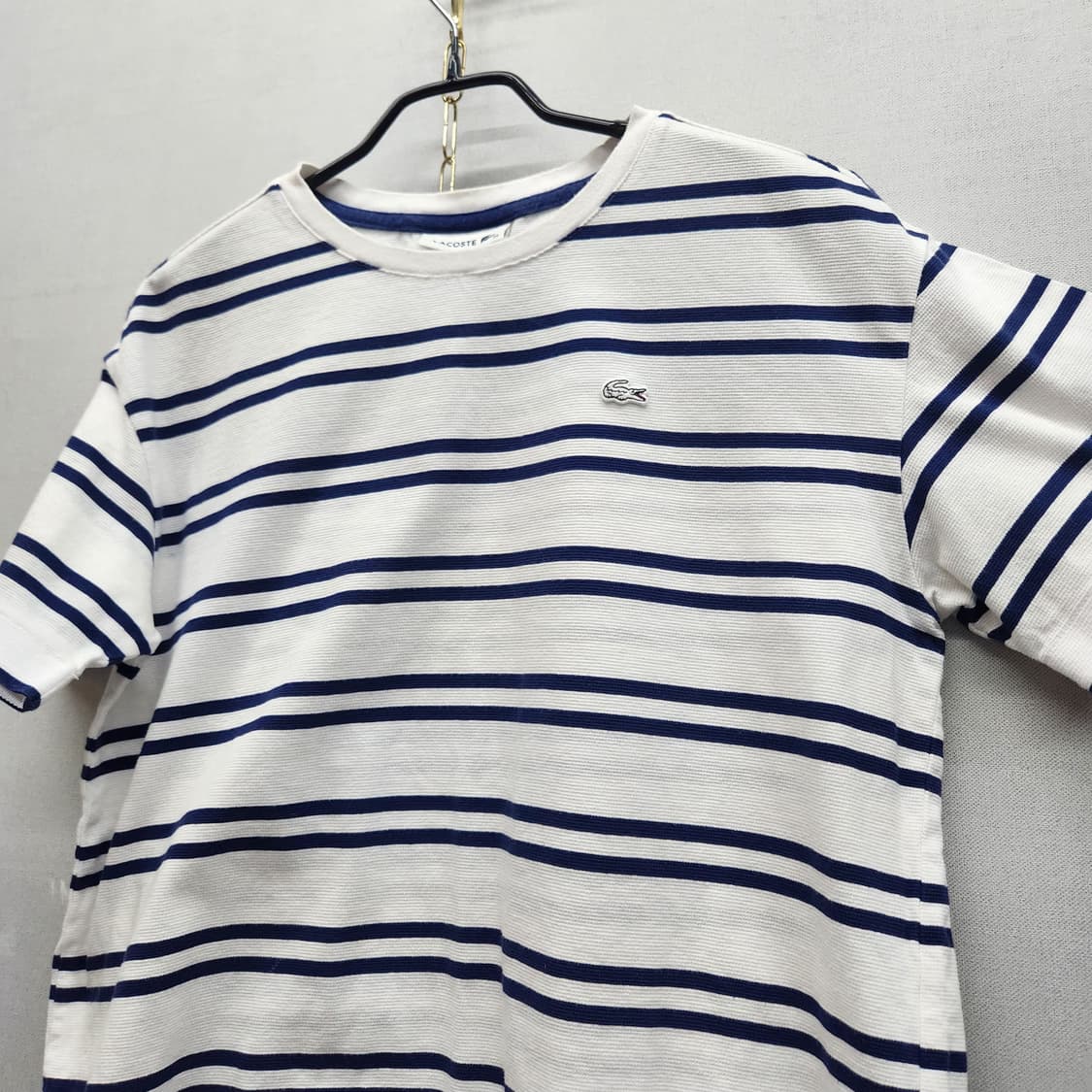 라코스테 로고 스트라이프 크롭 반팔티 34(M) 상품이미지3