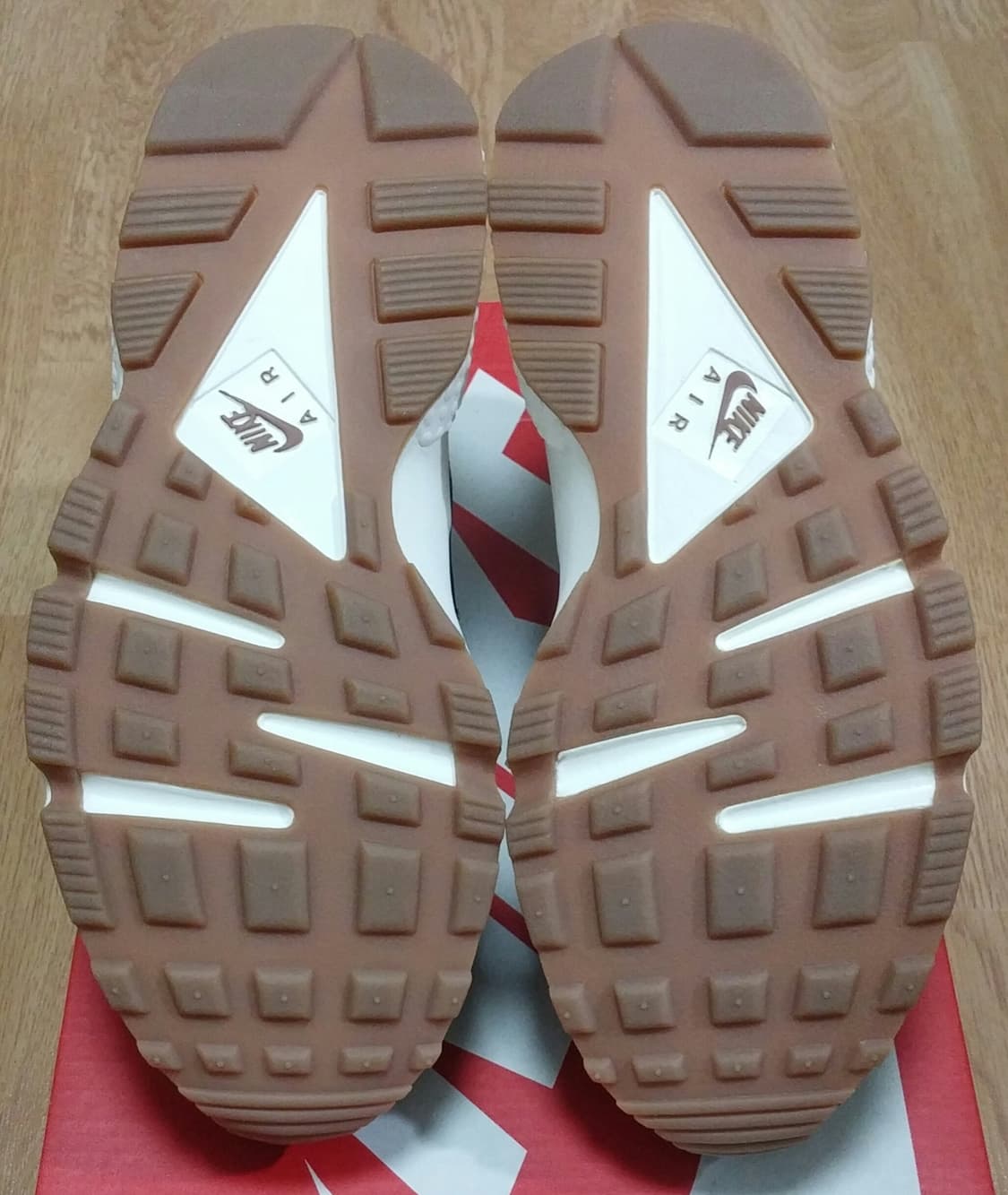 [NIKE] 나이키 허라취 런 메탈 그린 235 (새상품) 상품이미지5