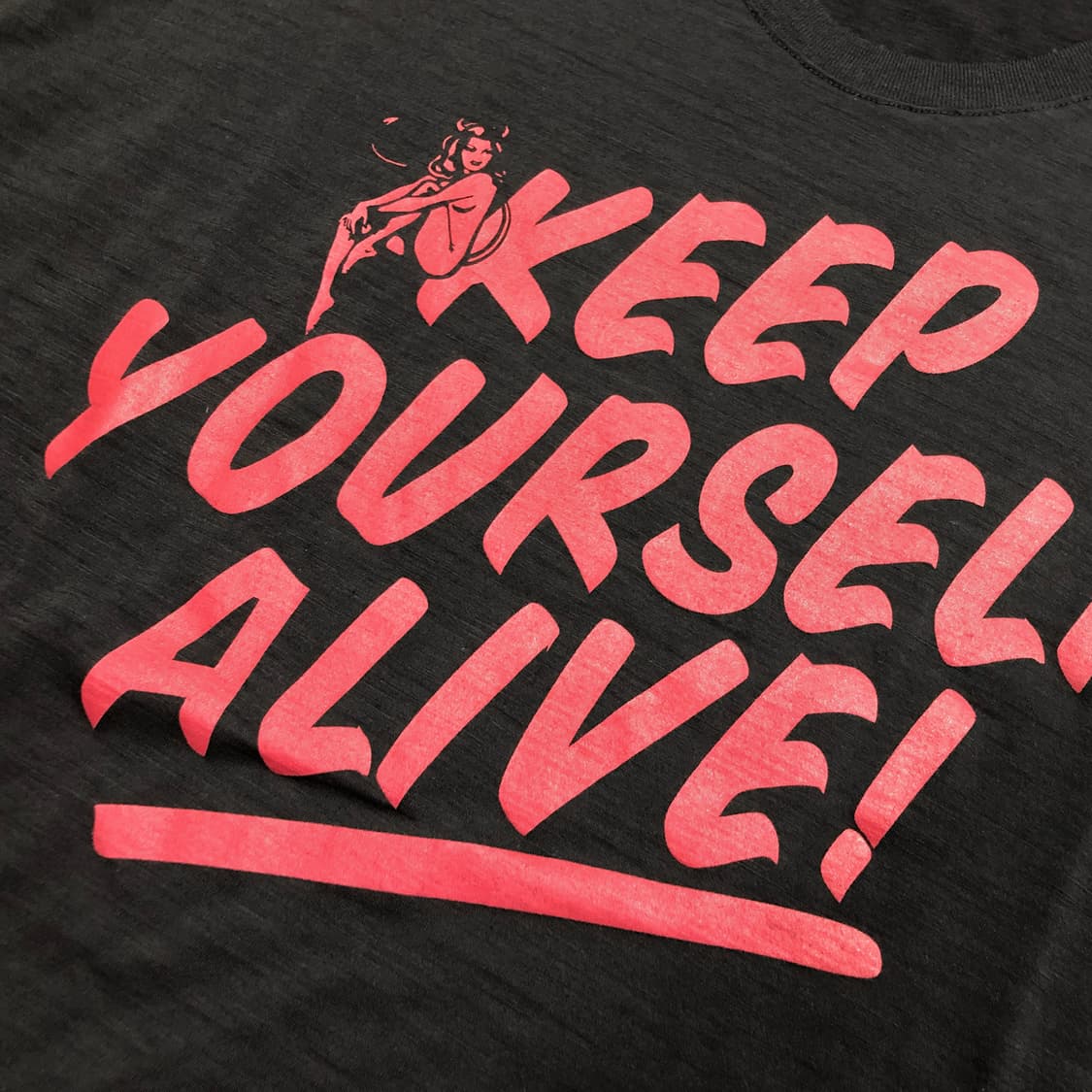 히스테릭 글래머 KEEP YOURSELF ALIVE 반팔티 상품이미지4