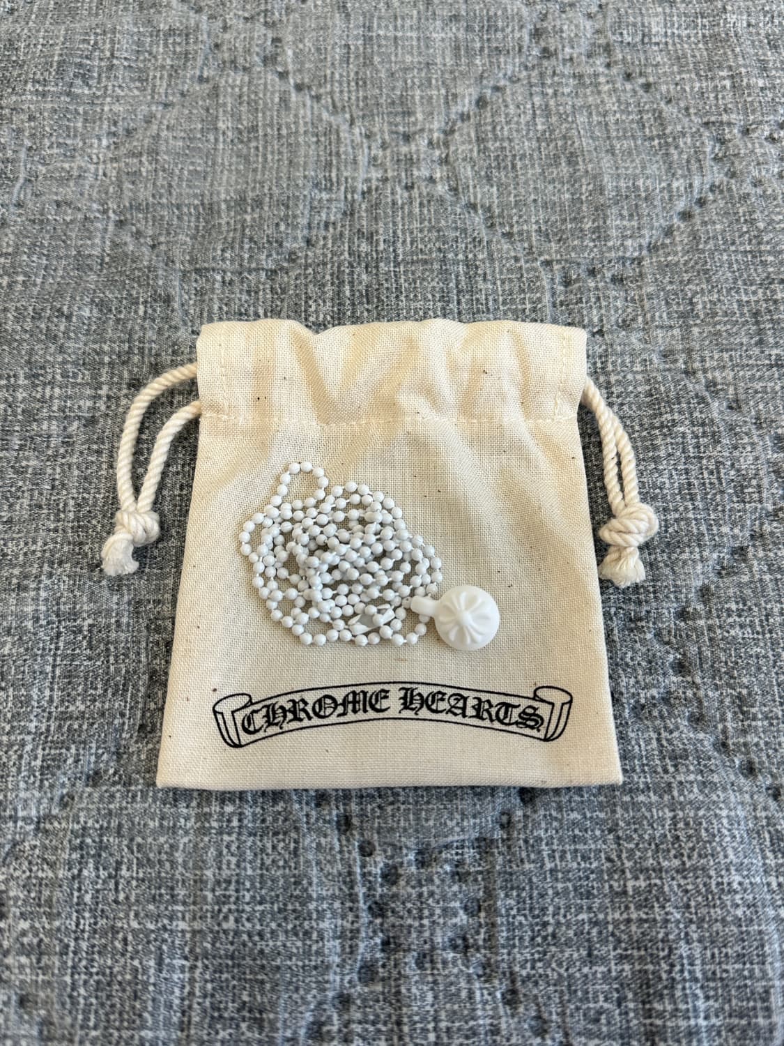 크롬하츠 실리크롬 크로스볼 화이트 새상품 상품이미지1