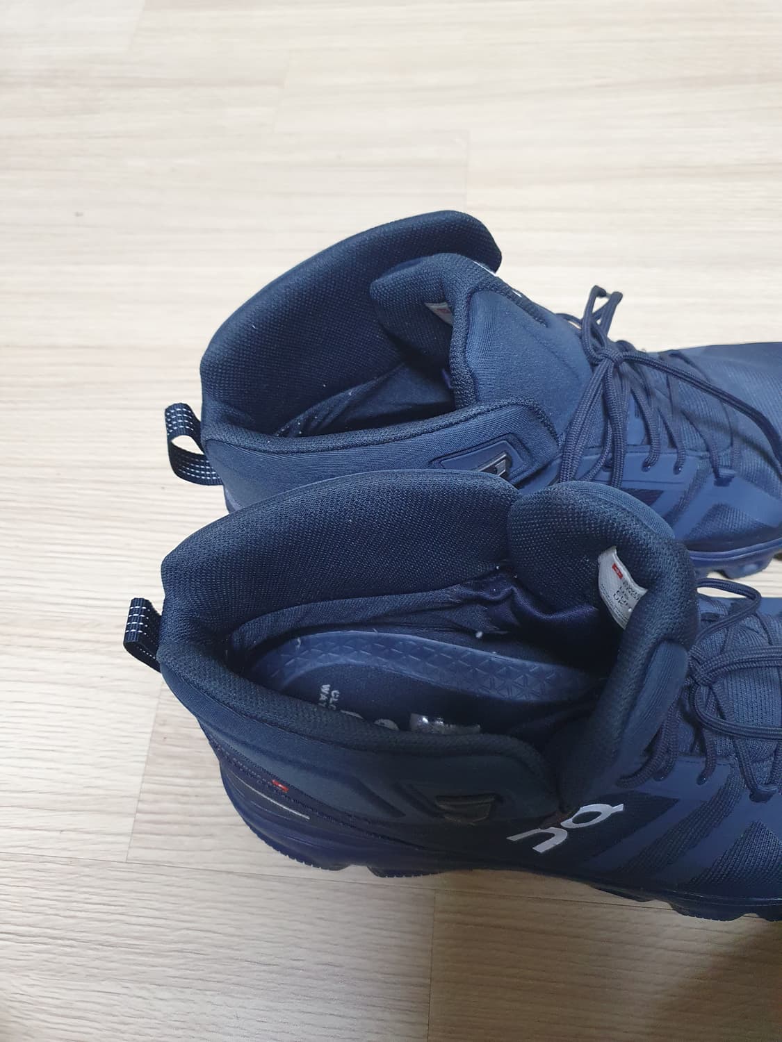 온러닝 클라우드락 하이킹 등산화 300~305 상품이미지9