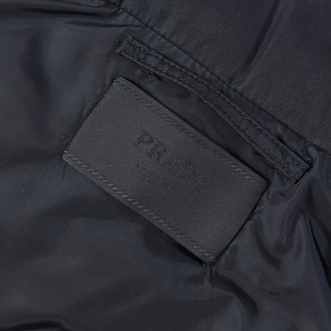 [46/당일출고]프라다 삼각로고 패딩 상품이미지5